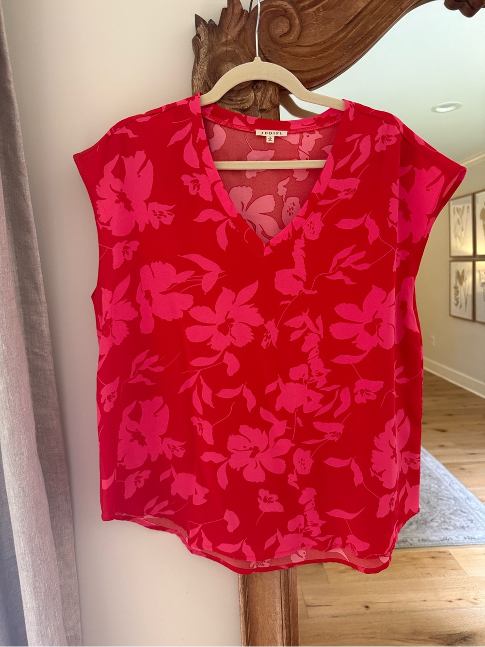 Jodifl Red and Pink Floral V-Neck Cap Sleeve Blouse